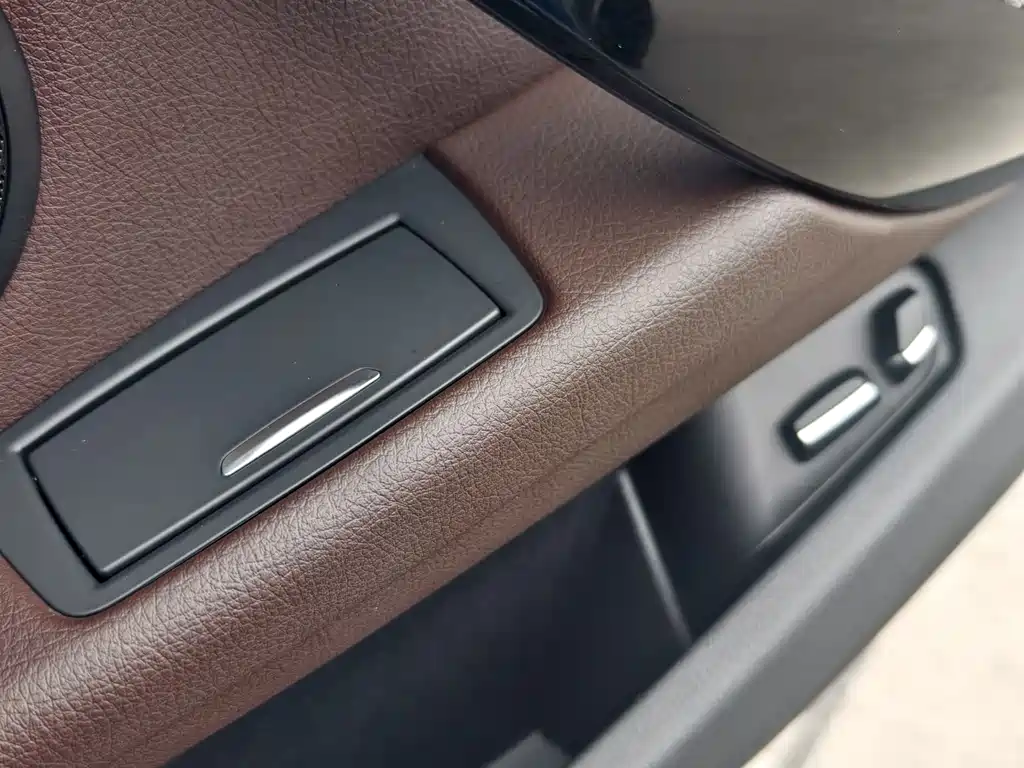 BMW 3 Series 2018 320Li Leading M Sports Package купить на сайте DeffCars
