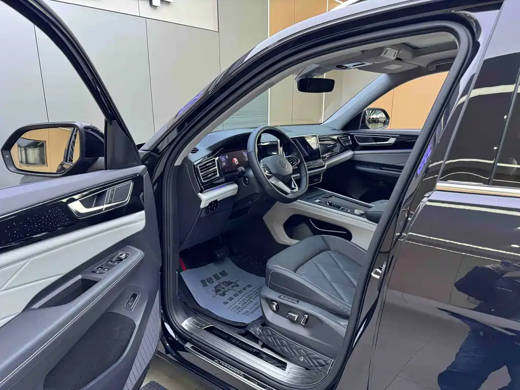 Touron 2024 380TSI four-wheel drive luxury version купить на сайте DeffCars