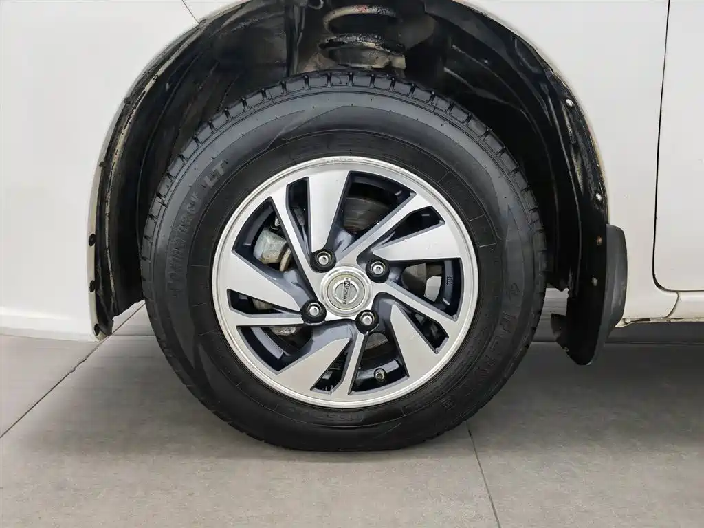 Nissan NV200 2018 1.6L CVT luxury model купить на сайте DeffCars