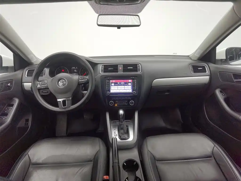 Sagitar 2012 1.4TSI automatic luxury model купить на сайте DeffCars