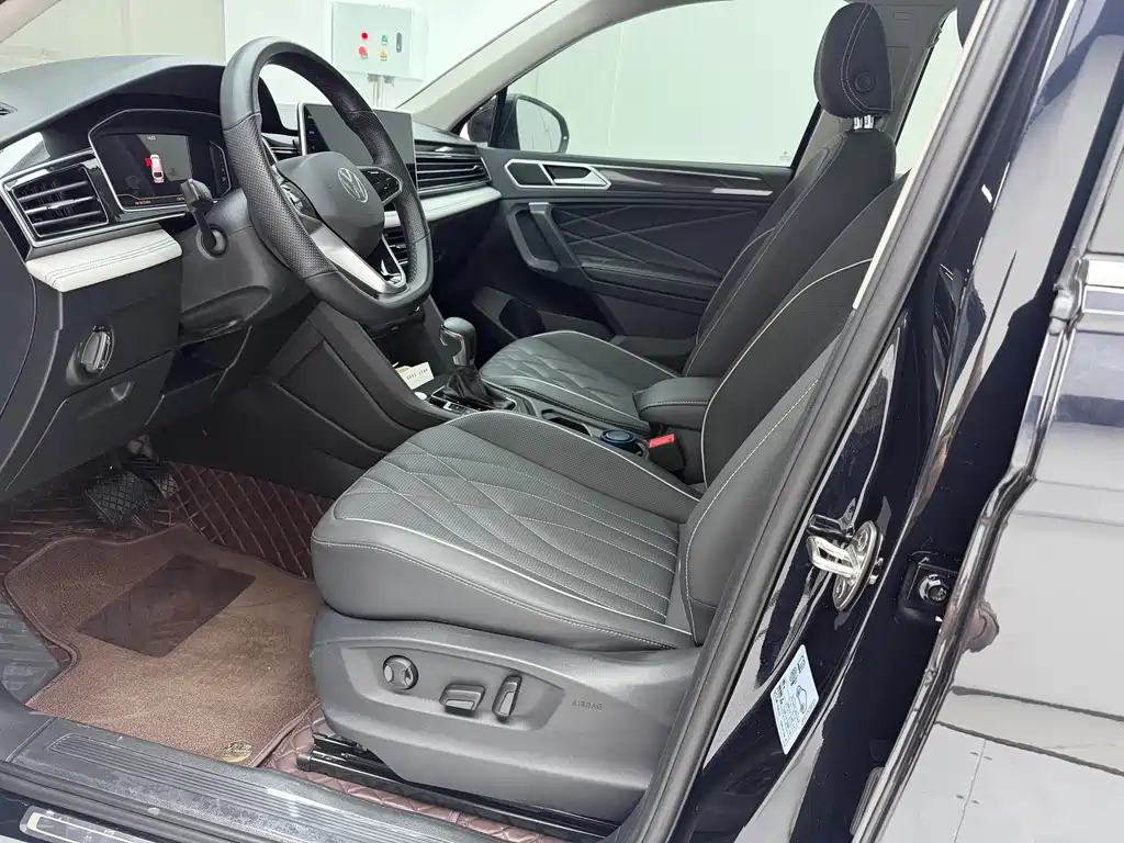Tiguan L 2023 280TSI automatic two-wheel drive Chaochuang limited edition купить на сайте DeffCars