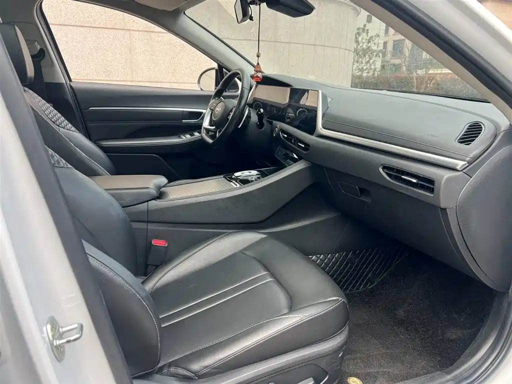Sonata 2022 270TGDi DCT 20th Anniversary Model купить на сайте DeffCars