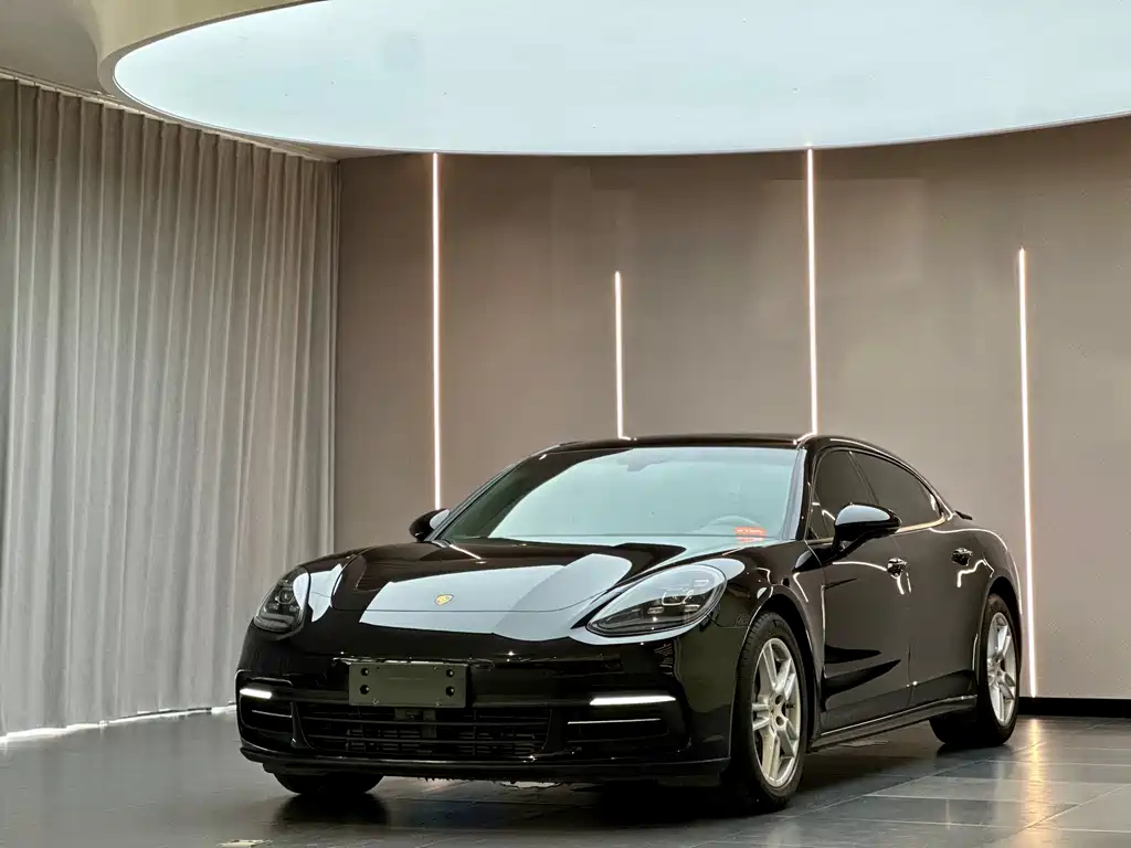 Panamera 2017 Panamera 4 Executive Extended Edition 3.0T купить на сайте DeffCars