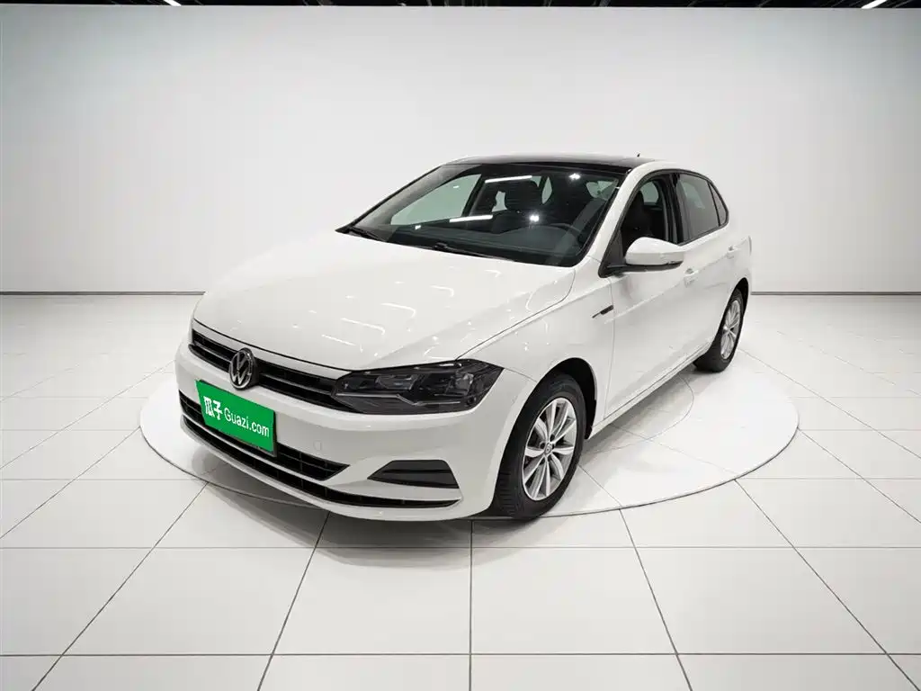 Polo 2021 Plus 1.5L Automatic Colorful Technology Edition купить на сайте DeffCars