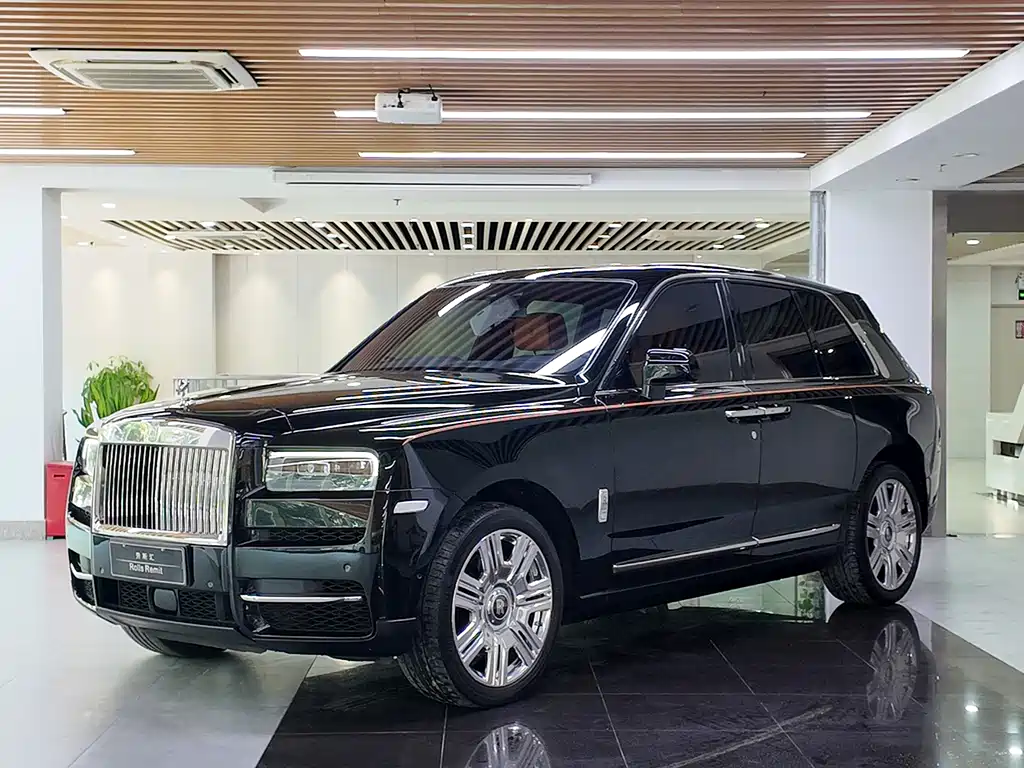 Cullinan 2018 four-seat version купить на сайте DeffCars