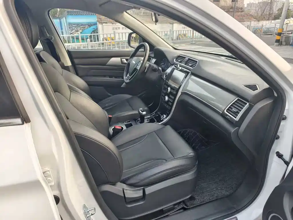 Haval H2 2018 Red Label 1.5T dual-clutch two-wheel drive elite model купить на сайте DeffCars