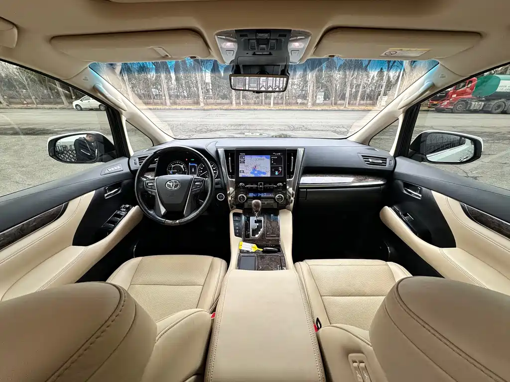 Wilfa 2021 Crown Dual Engine 2.5L HV Extreme Edition купить на сайте DeffCars