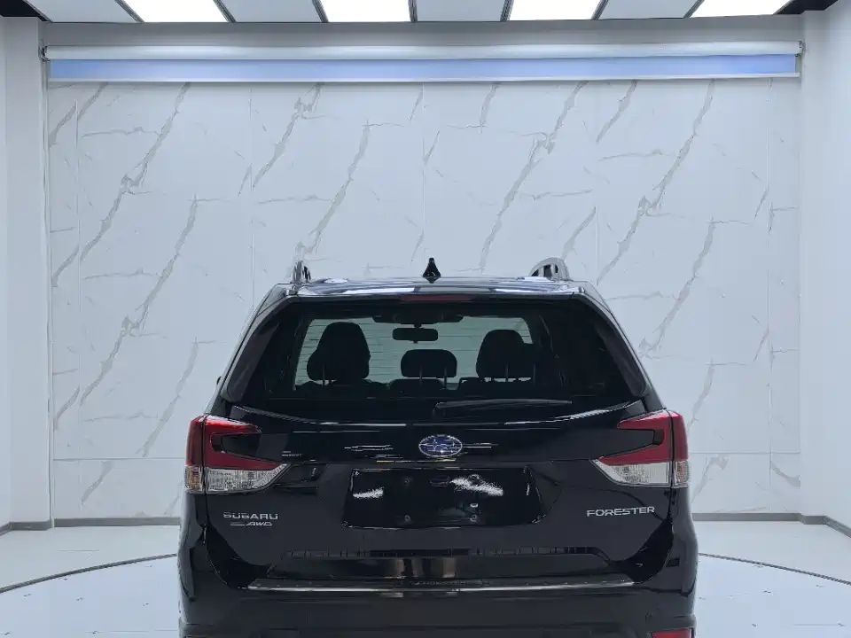 Forester 2022 2.0i AWD Deluxe Edition EyeSight купить на сайте DeffCars