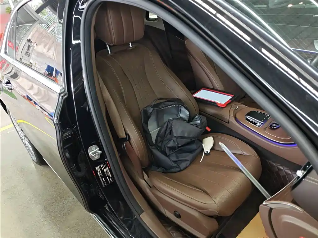 Mercedes-Benz E-Class 2023 E 300 L Luxury Model купить на сайте DeffCars