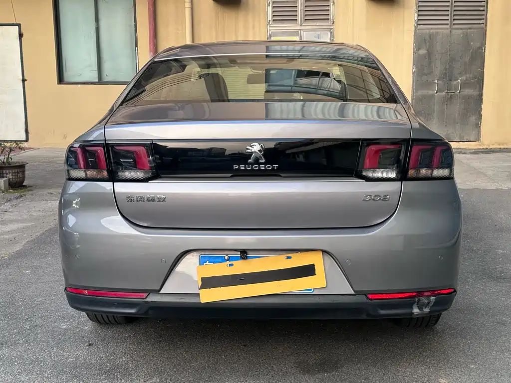 Peugeot 308 2018 1.6L automatic luxury version купить на сайте DeffCars