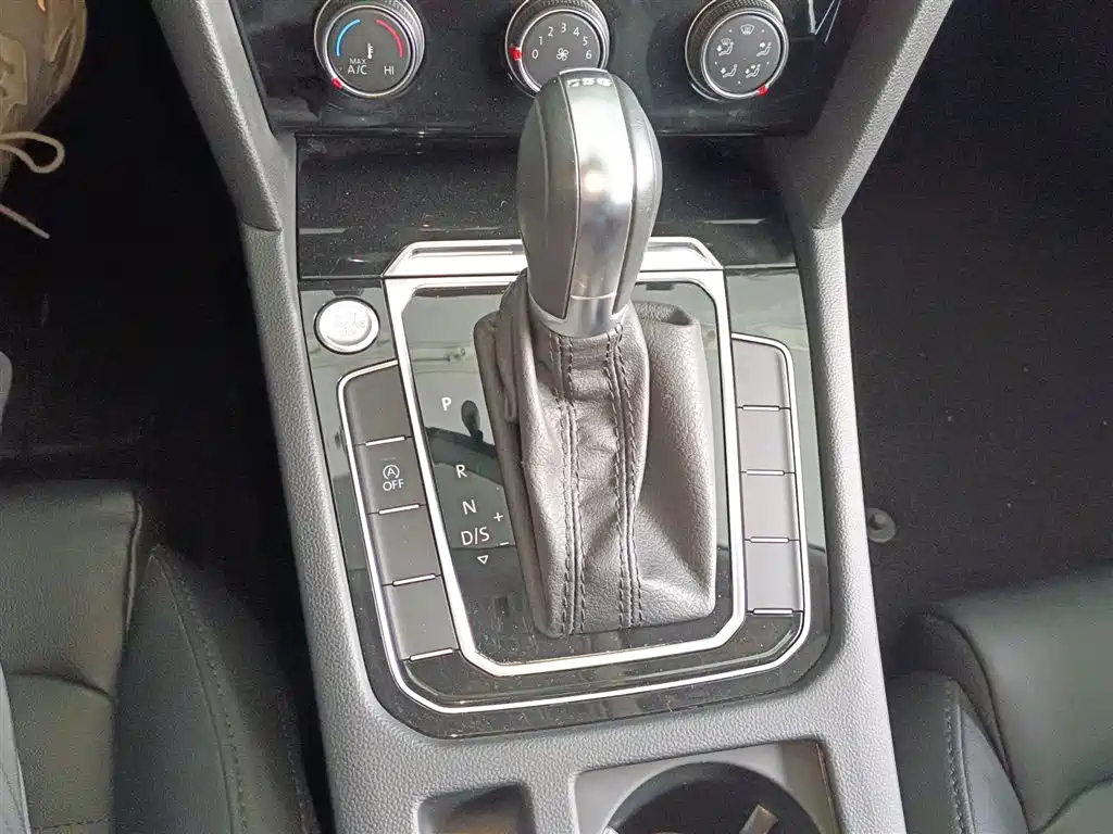 Magotan 2019 330TSI DSG leading model National VI купить на сайте DeffCars