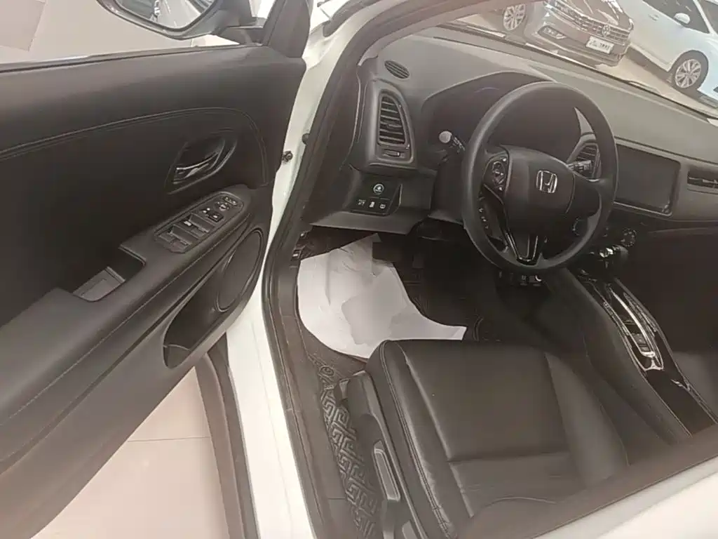 Vezel (HR-V) 2020 1.5L CVT Pioneer Edition купить на сайте DeffCars