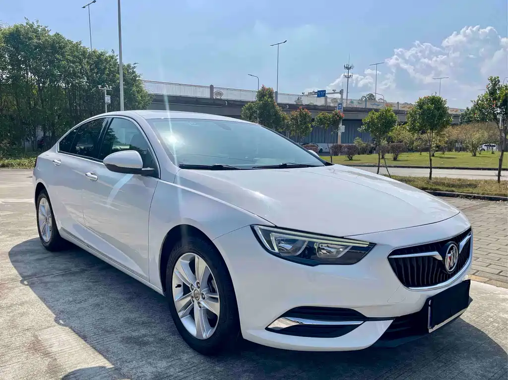Regal 2019 20T Elite National VI купить на сайте DeffCars