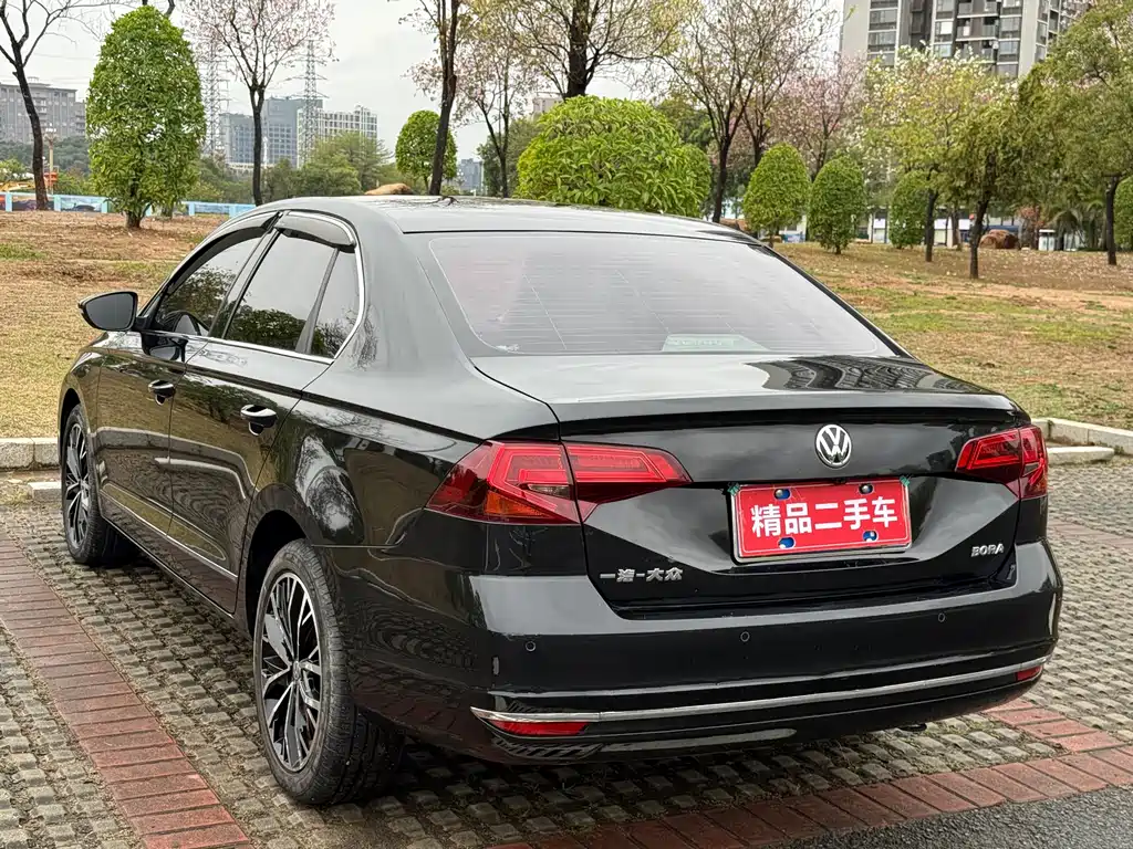 Bora 2018 1.5L automatic comfort model купить на сайте DeffCars