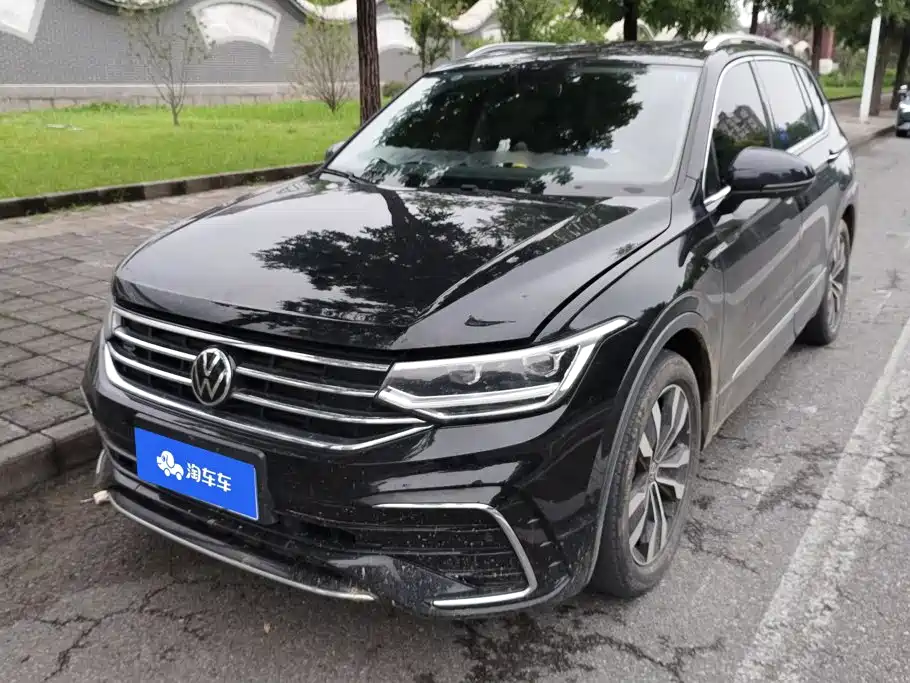 Tiguan L 2022 330TSI automatic two-wheel drive R-Line version купить на сайте DeffCars