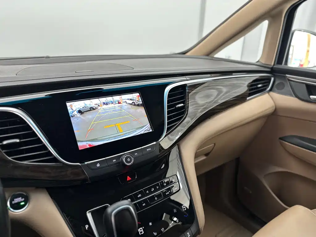 Buick GL8 2017 ES 28T flagship model National V купить на сайте DeffCars