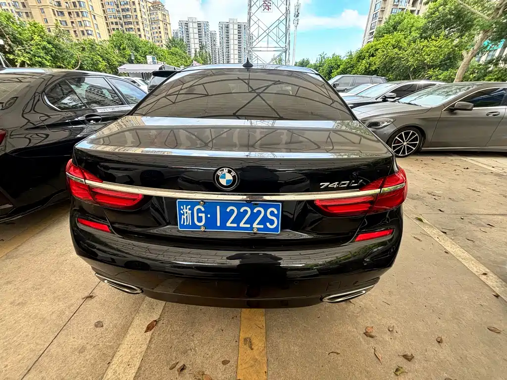 BMW 7 Series 2018 730Li Leading M Sports Package купить на сайте DeffCars