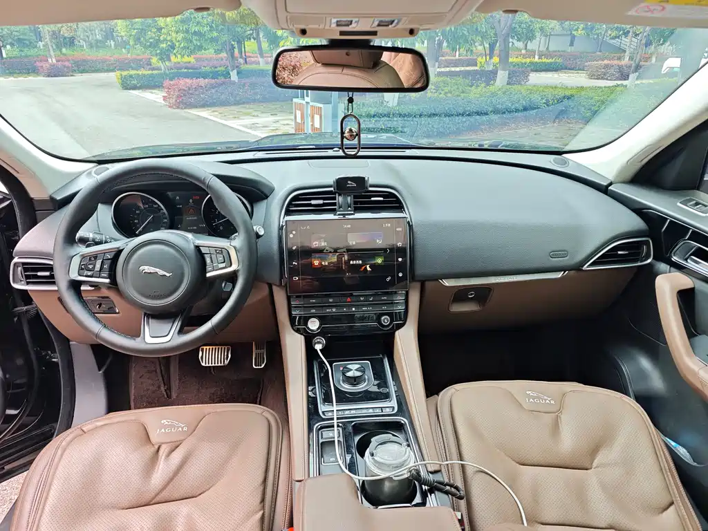 Jaguar F-PACE 2018 2.0T four-wheel drive R-Sport sports version купить на сайте DeffCars
