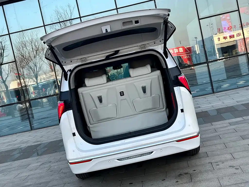 Buick GL8 2025 Lu Zun Smart Edition купить на сайте DeffCars