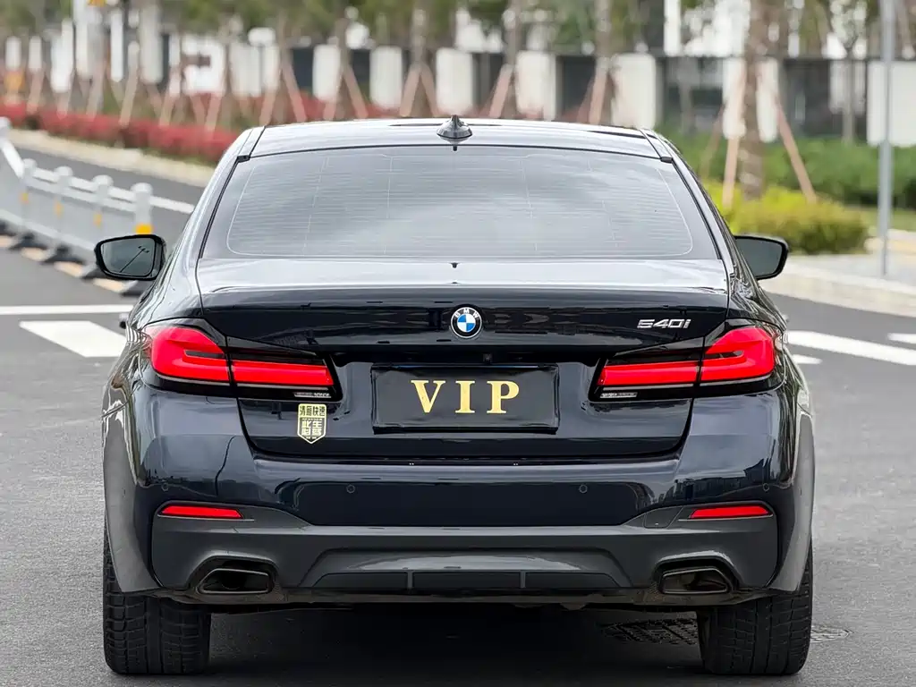 BMW 5 Series (Imported) 2022 530i Fashion Edition M Sports Package купить на сайте DeffCars