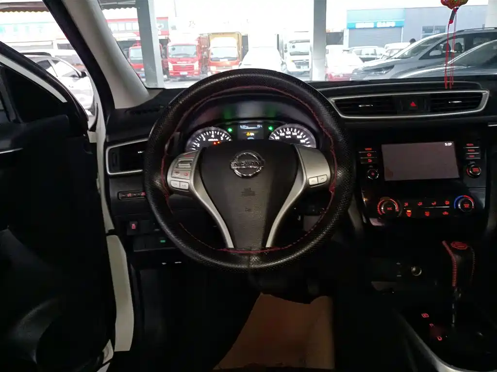 Qashqai 2017 2.0L CVT Smart Edition National V купить на сайте DeffCars