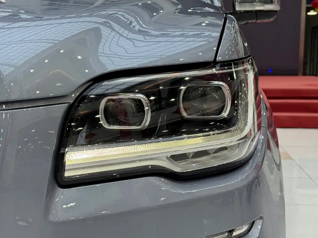 Navigator 2022 3.5T Presidential Edition купить на сайте DeffCars