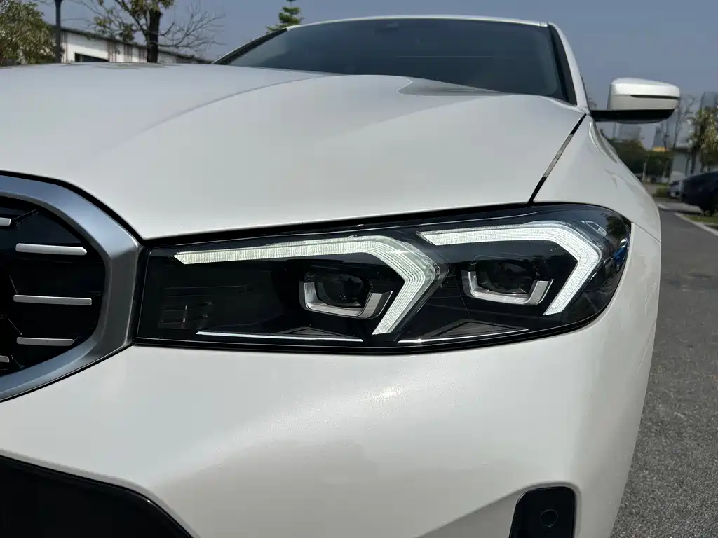BMW 3 Series 2024 325Li M Sports Package купить на сайте DeffCars