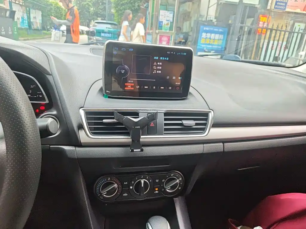 Mazda3 Angkesela 2016 sedan 1.5L automatic comfort type купить на сайте DeffCars