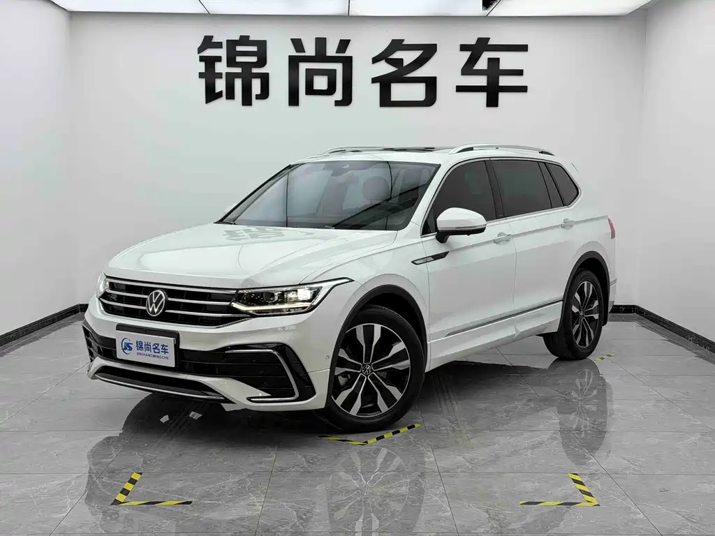 Tiguan L 2023 facelift 330TSI automatic two-wheel drive R-Line version купить на сайте DeffCars