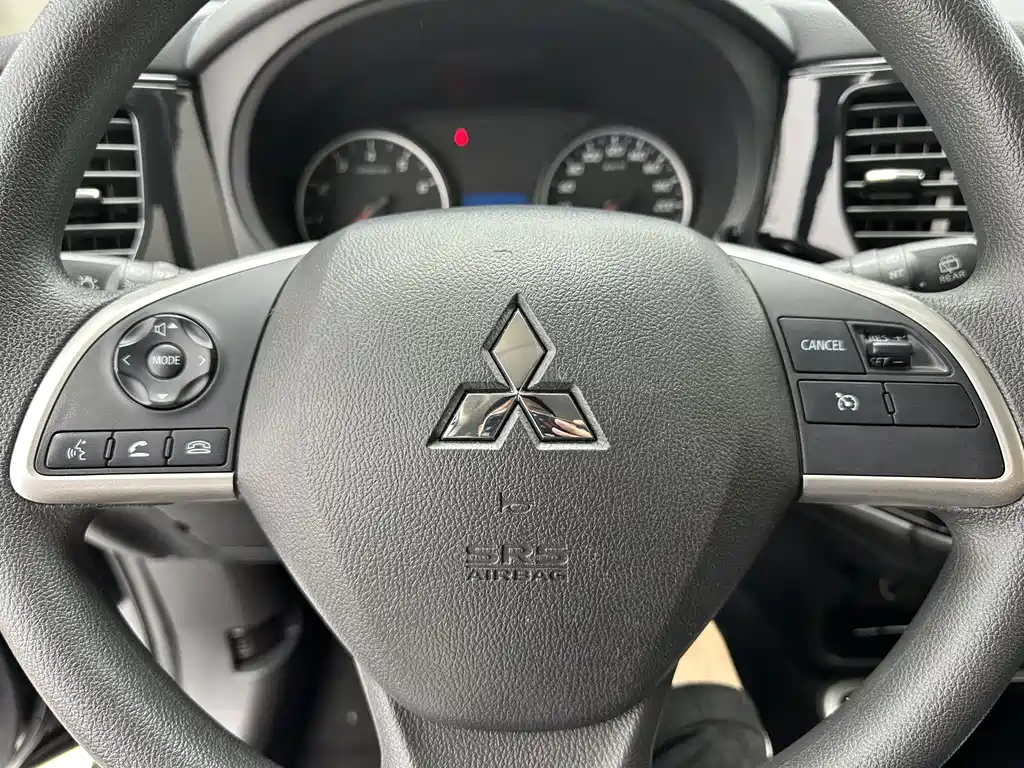 Outlander 2021 2.0L 2WD Smooth Edition 5 seats купить на сайте DeffCars
