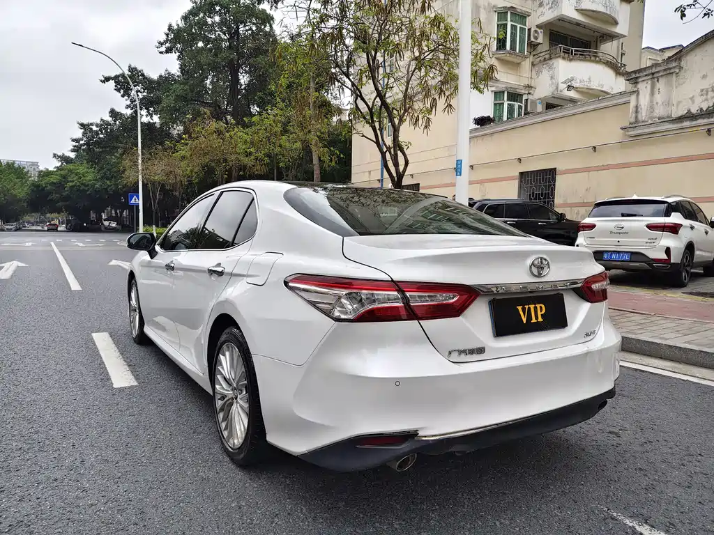 Camry 2019 2.5G Deluxe Edition National VI купить на сайте DeffCars