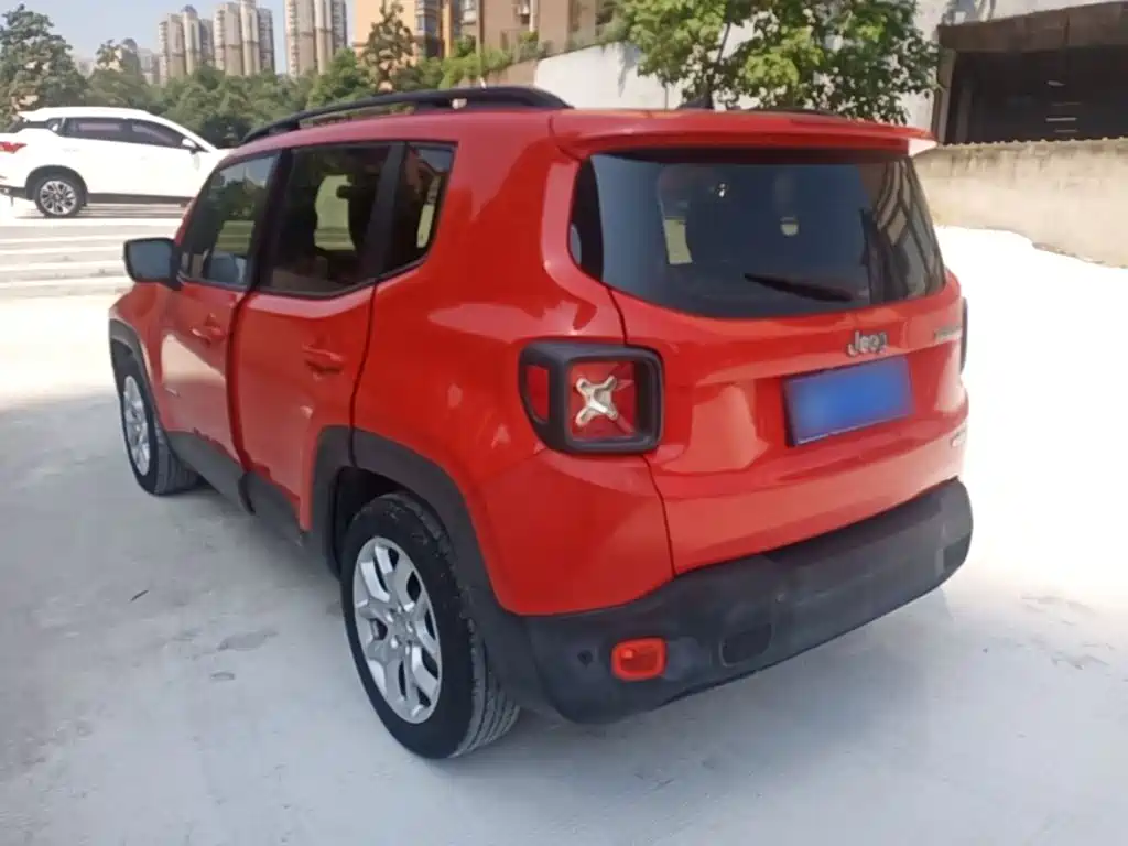 Renegade 2017 180T Automatic High Energy Edition купить на сайте DeffCars