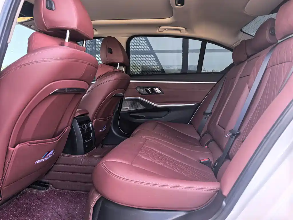 BMW 3 Series 2024 320Li M Sports Package купить на сайте DeffCars