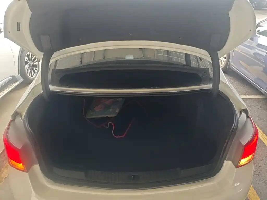 Weilang 2018 sedan 20T dual-clutch leading model купить на сайте DeffCars