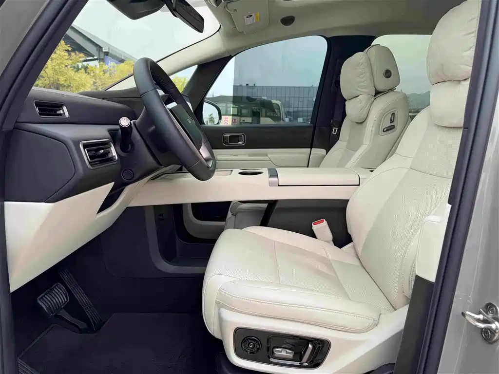 Ideal MEGA 2025 Home Family Special Edition купить на сайте DeffCars