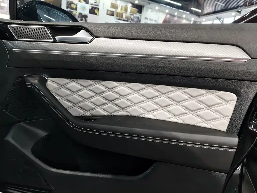 Magotan 2023 2 million commemorative edition 330TSI DSG leading model купить на сайте DeffCars