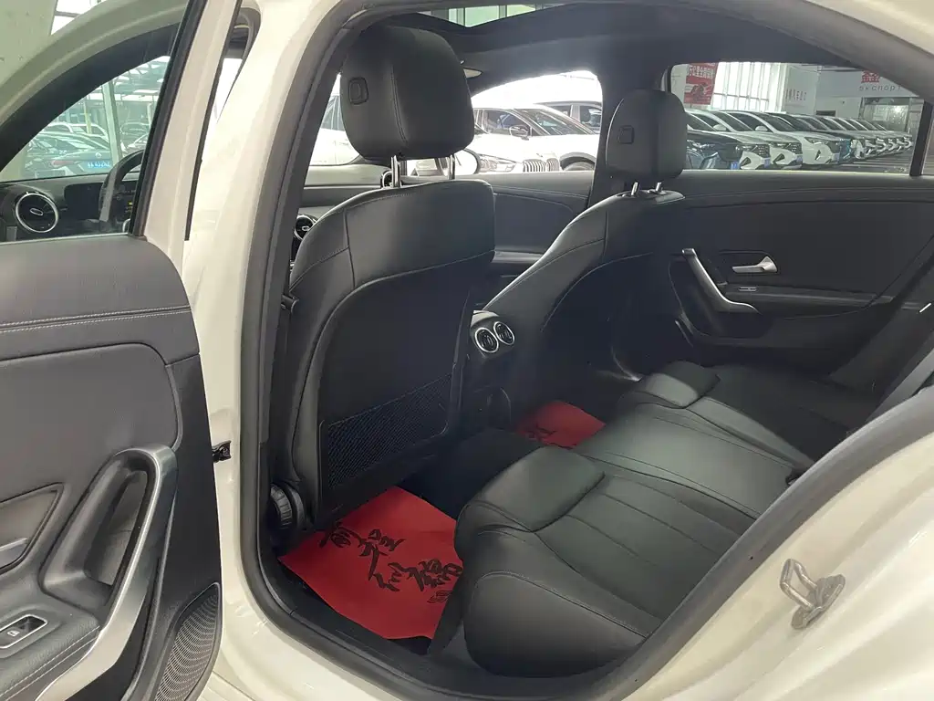 Mercedes-Benz A-Class 2022 facelift A 180 L sports sedan купить на сайте DeffCars