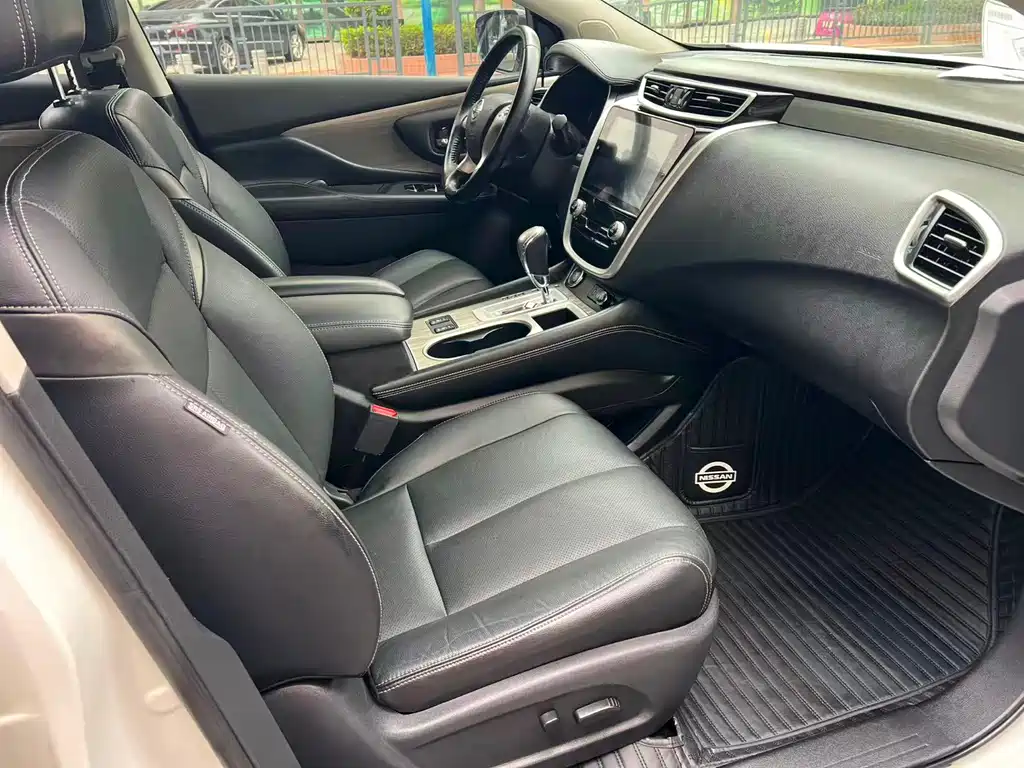 Loulan 2021 2.5L XL 2WD Intelligent Connected Deluxe Edition купить на сайте DeffCars