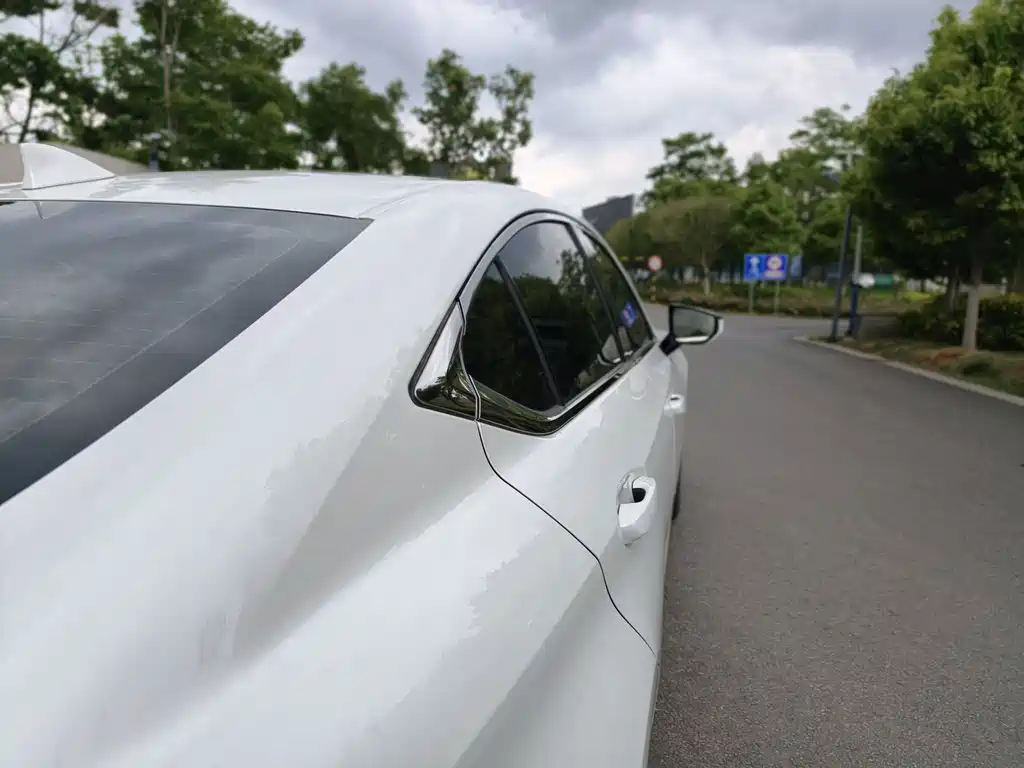 Lexus ES 2022 200 Excellence Edition купить на сайте DeffCars