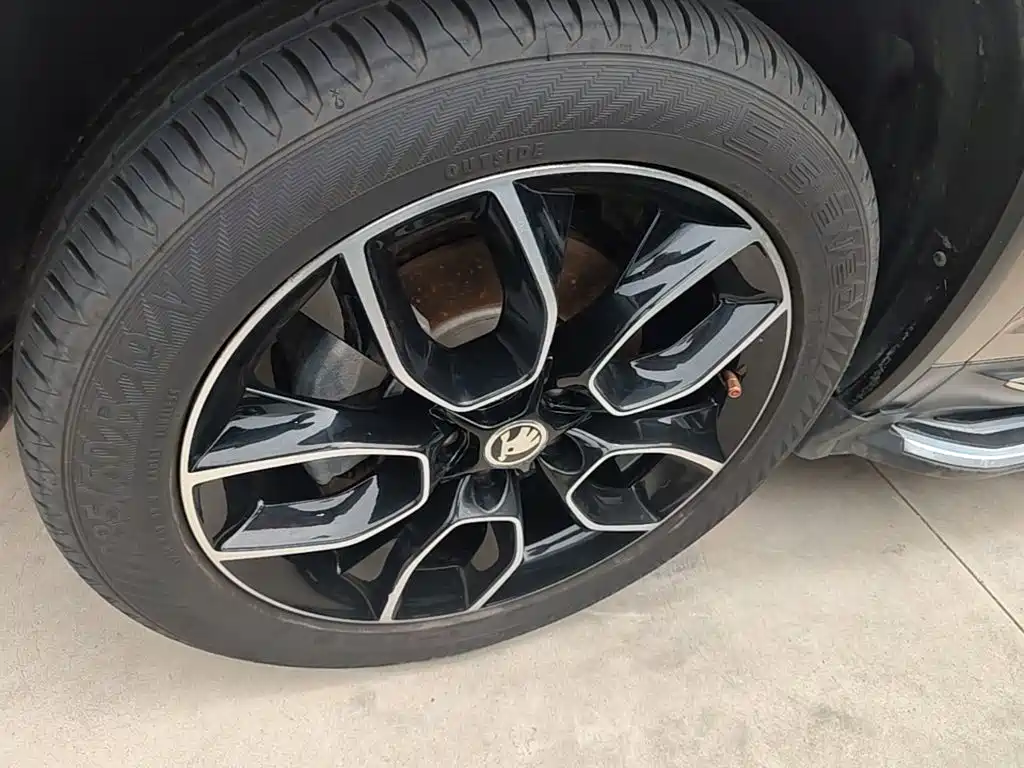 Kodiak 2019 facelift TSI330 7-seat two-wheel drive luxury premium version, National VI купить на сайте DeffCars