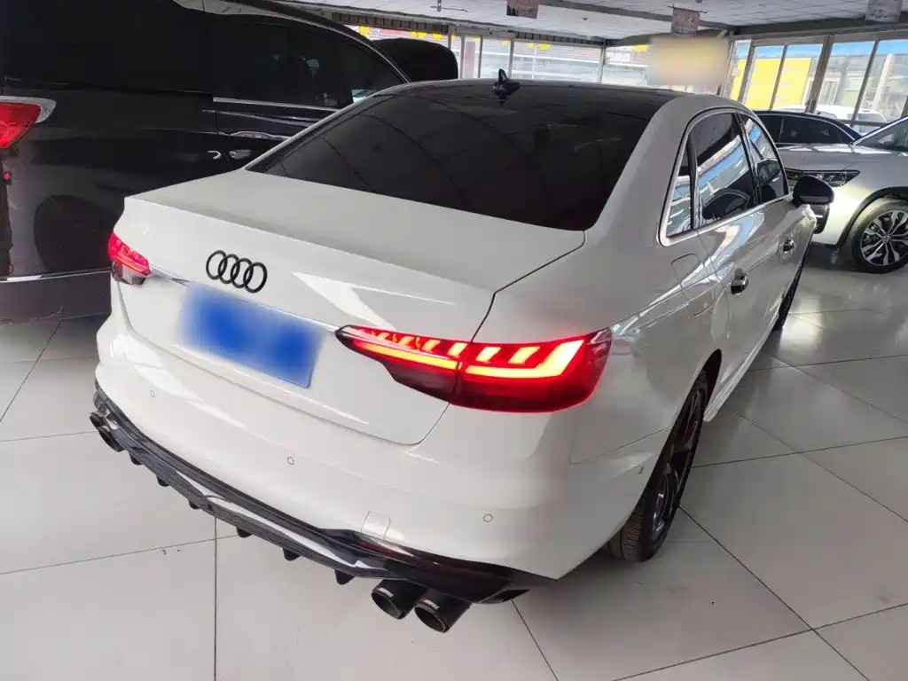 Audi A4L 2020 40 TFSI luxury and elegant model купить на сайте DeffCars
