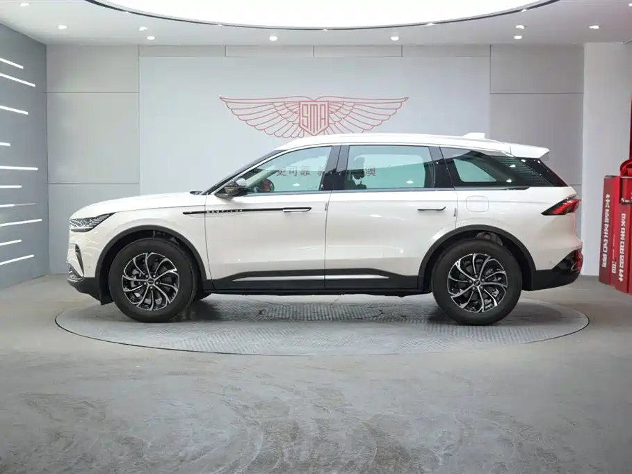 Voyager 2023 2.0T four-wheel drive exclusive edition купить на сайте DeffCars