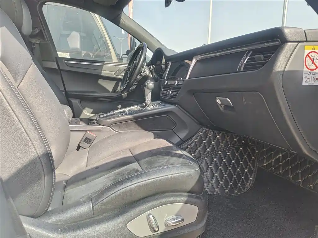 Macan 2020 Macan 2.0T купить на сайте DeffCars