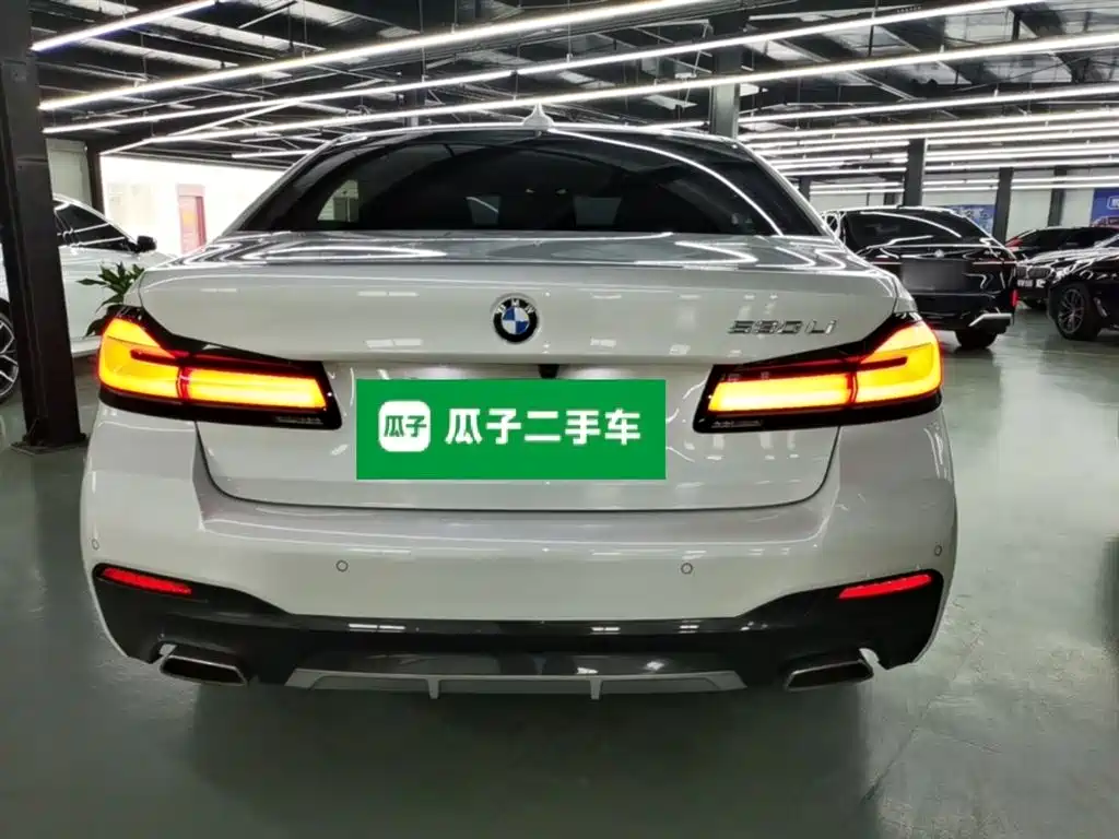 BMW 5 Series 2021 530Li Leading M Sports Package купить на сайте DeffCars