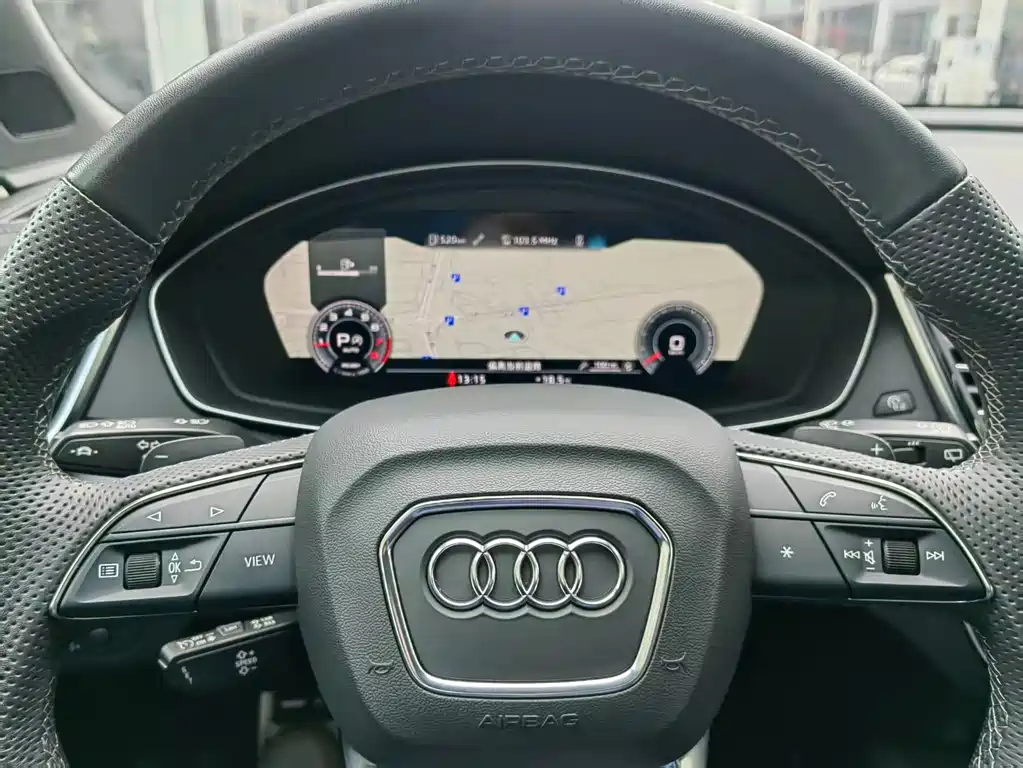 Audi Q5L 2024 45 TFSI luxury and dynamic model купить на сайте DeffCars