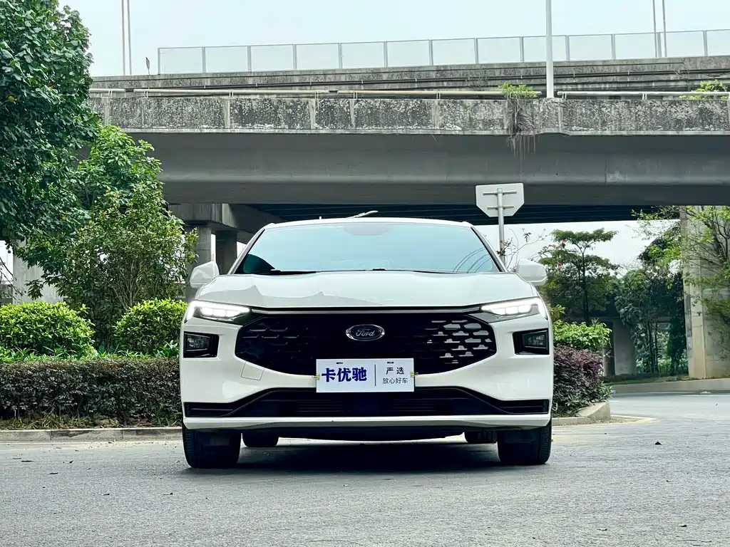 Mondeo 2025 1.5T EcoBoost Comfort Model купить на сайте DeffCars