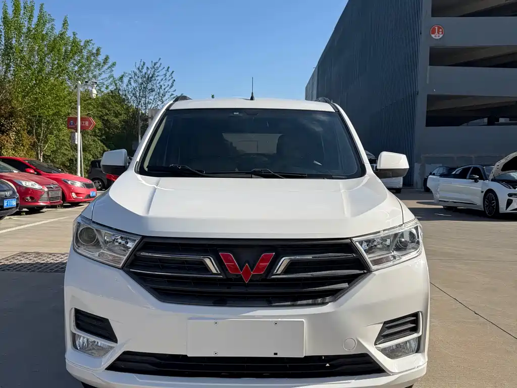 Wuling Hongguang 2021 facelift 1.5L S Comfort Hydraulic Assist LAR купить на сайте DeffCars