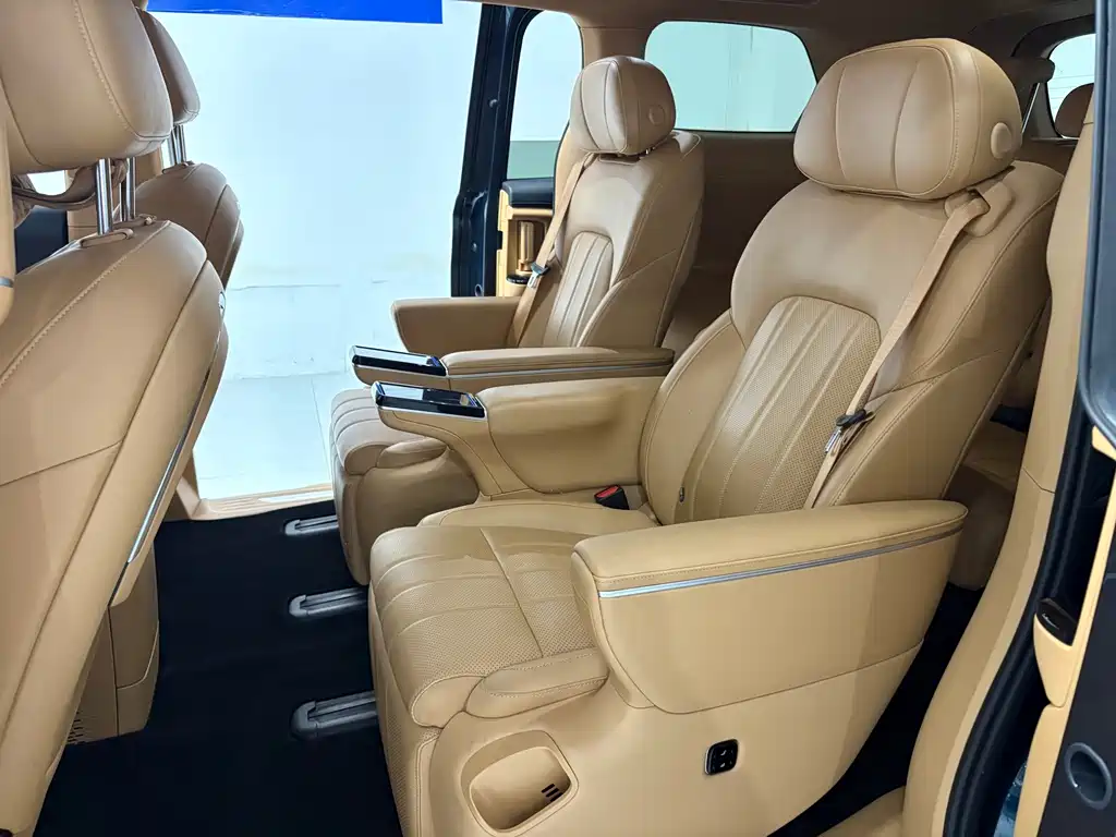 Lantu Dreamer 2025 PHEV four-wheel drive premium Kunpeng version купить на сайте DeffCars