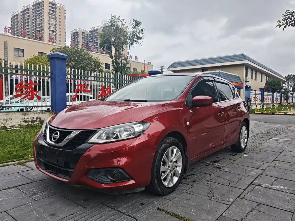 Tiida 2016 1.6L CVT cool version купить на сайте DeffCars