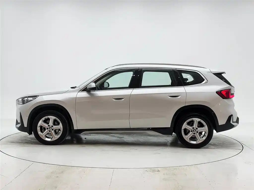BMW X1 2023 sDrive20Li X Design Package купить на сайте DeffCars